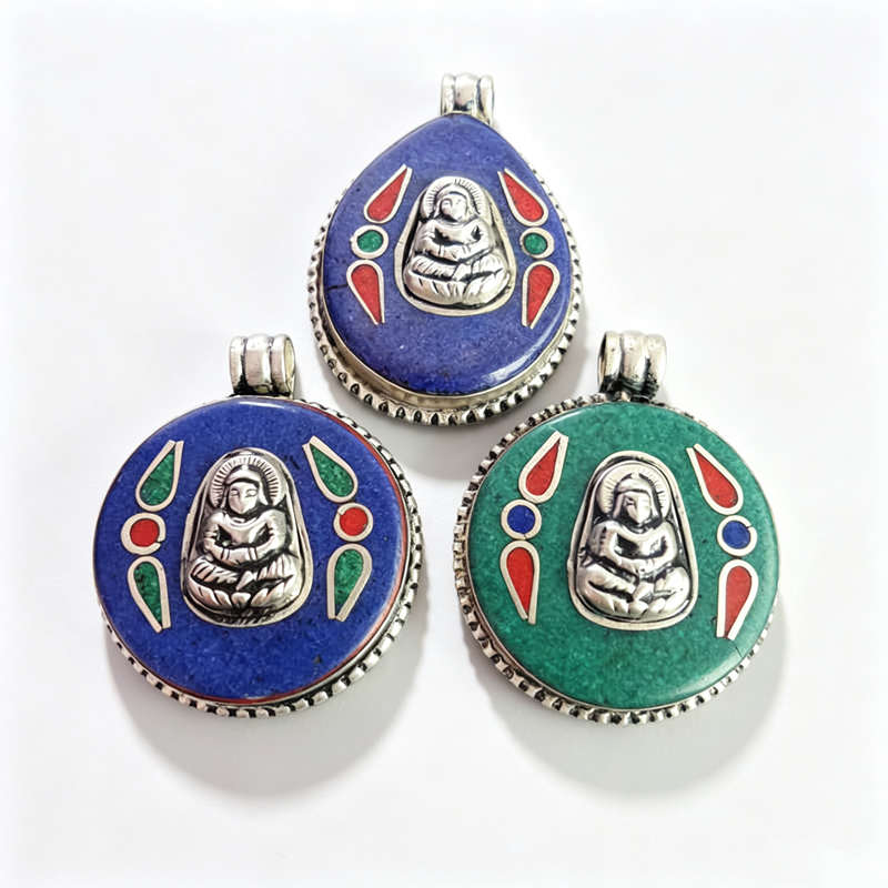 Ethnic Fashion Com - Ciondoli Amuleto Buddista Tibetano in Rame