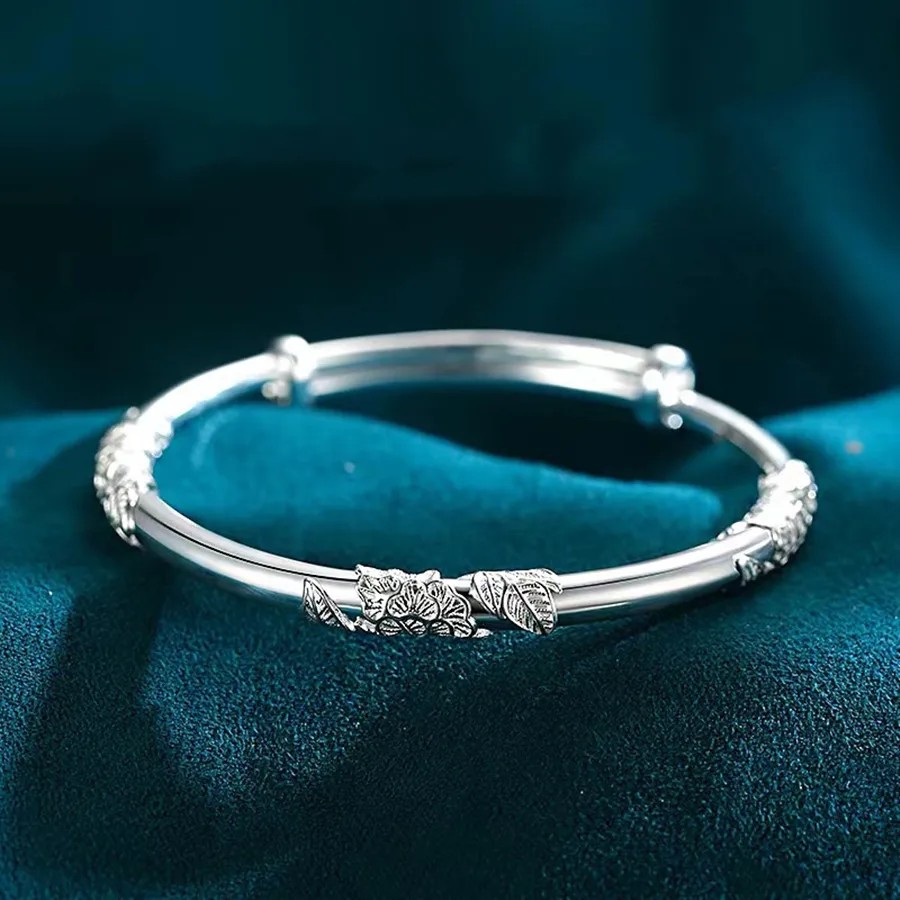 Bracciale rigido con graziosi  - Ethnic Fashion Designer recensione e prezzo