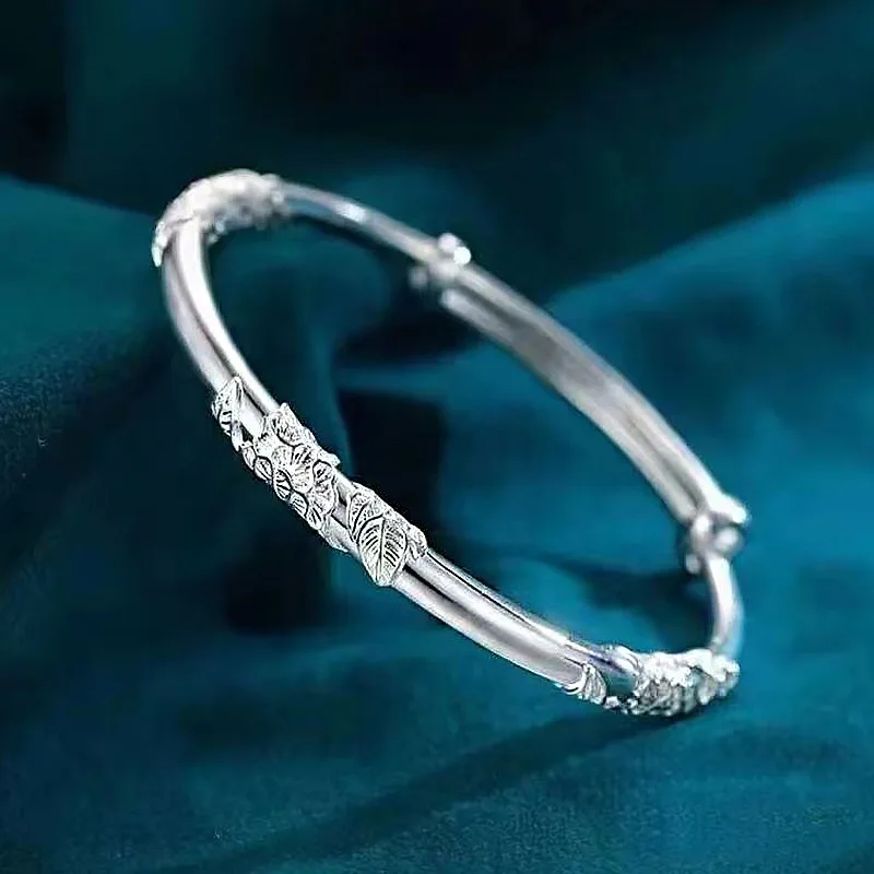 Bracciale rigido con graziosi  - Ethnic Fashion Designer recensione e prezzo